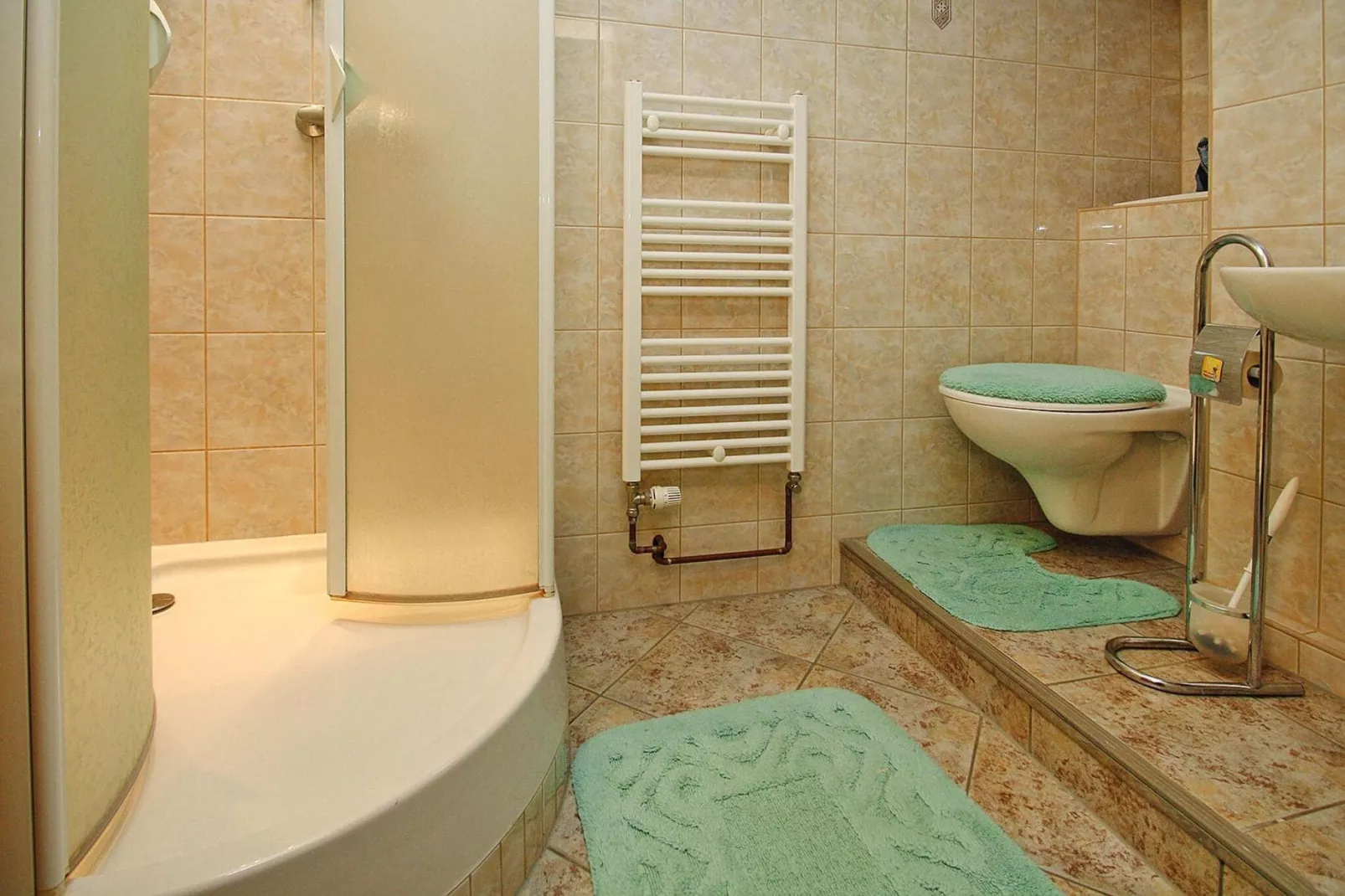 2-Raum-App im DG 40 qm-Bathroom