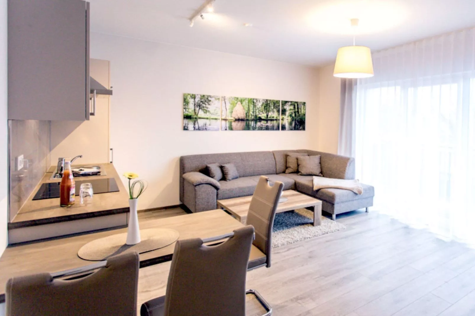Apartment 65 qm mit Spreeblick-Living room