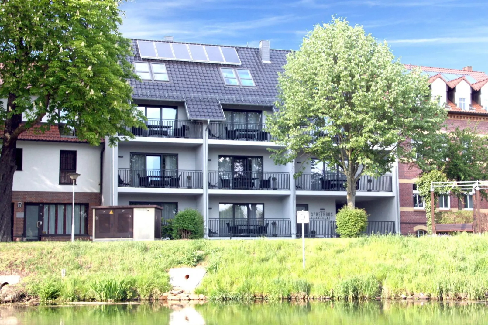 Apartment 75 qm mit Spreeblick-Exterior summer