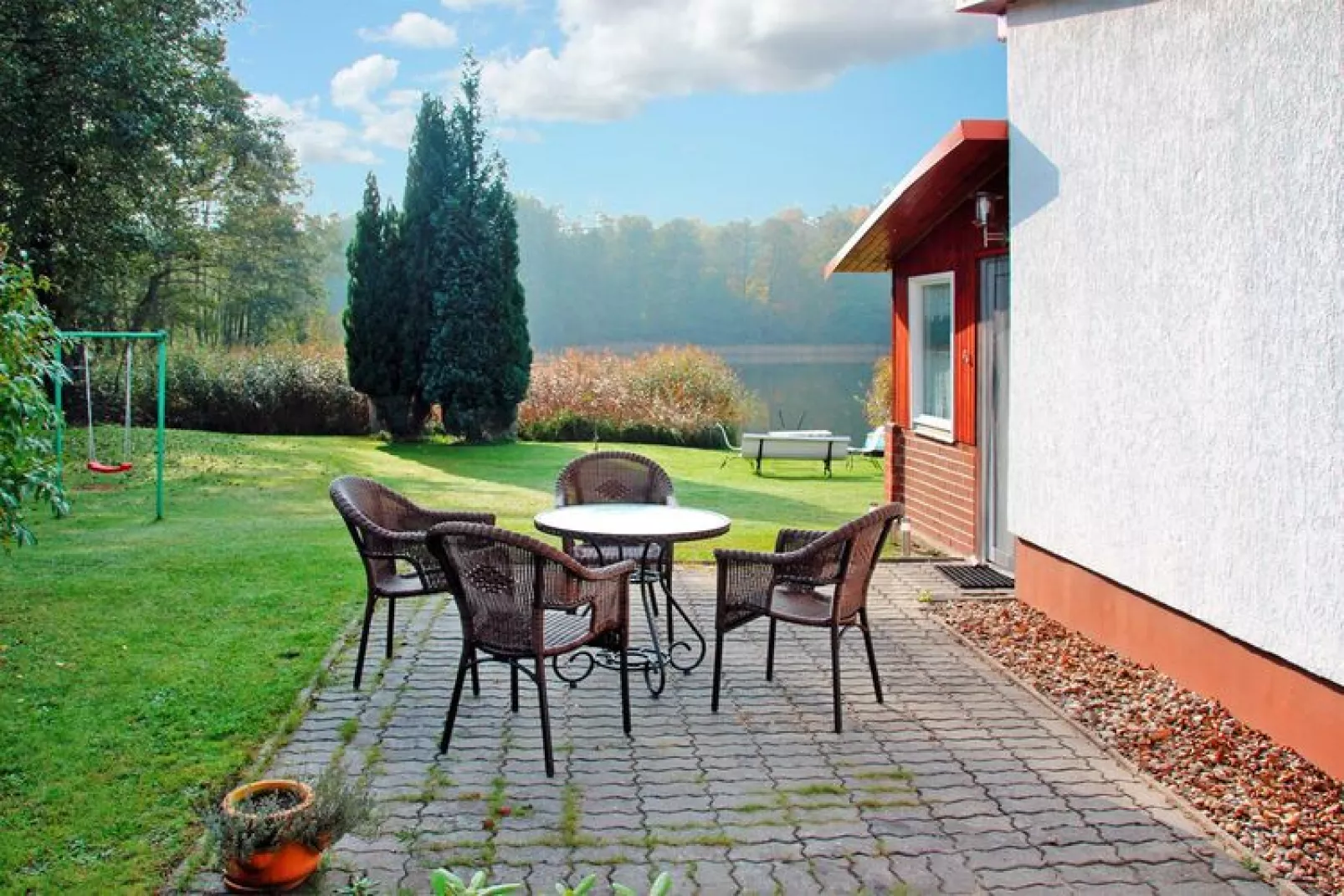 Ferienhaus Uferblick-Gardens summer