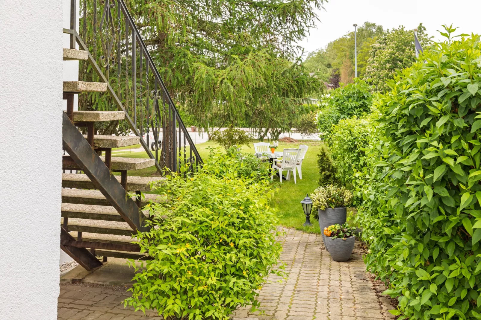 Hoher Damm Hansestadt Wismar-Gardens summer