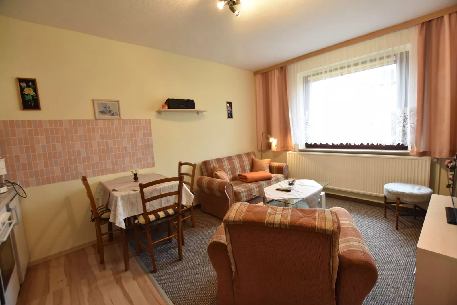 Jutta-Living room