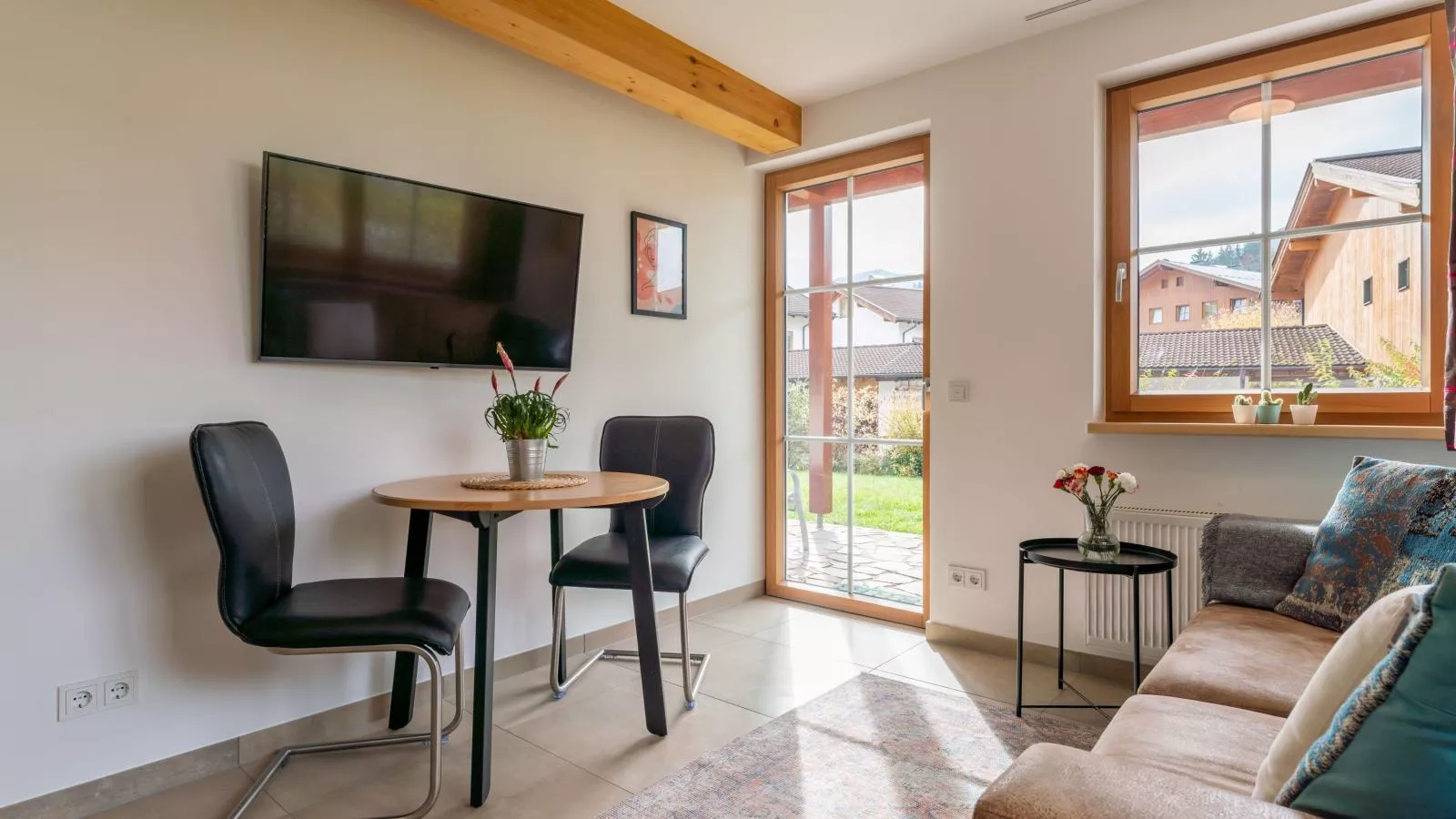 Sion 1-Living room