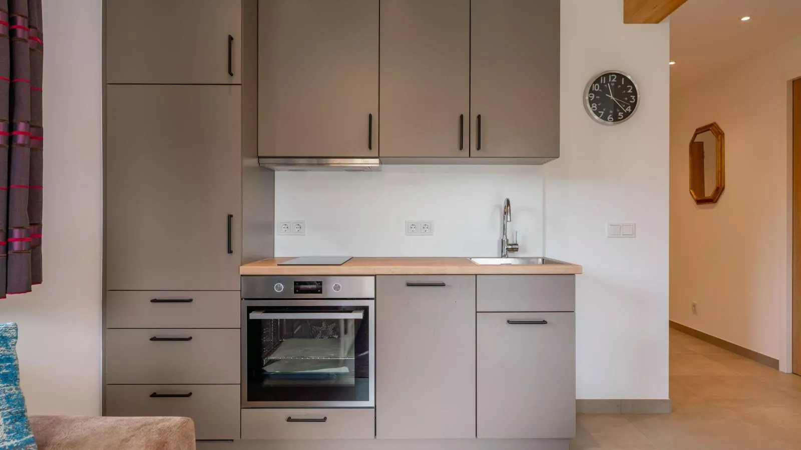 Sion 1-Kitchen