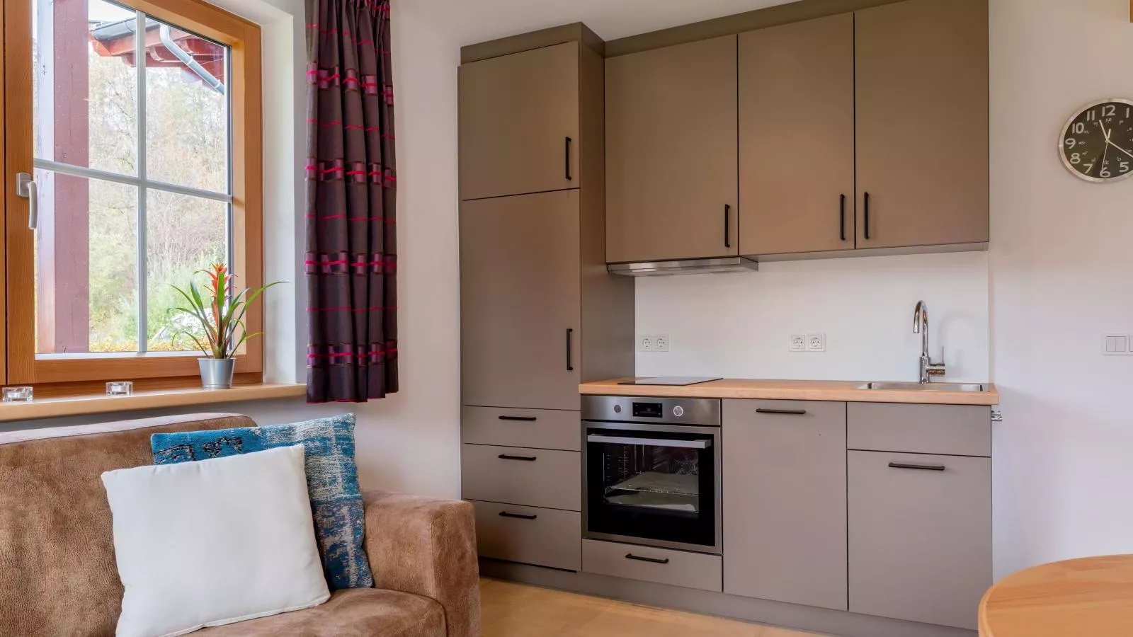 Sion 1-Kitchen