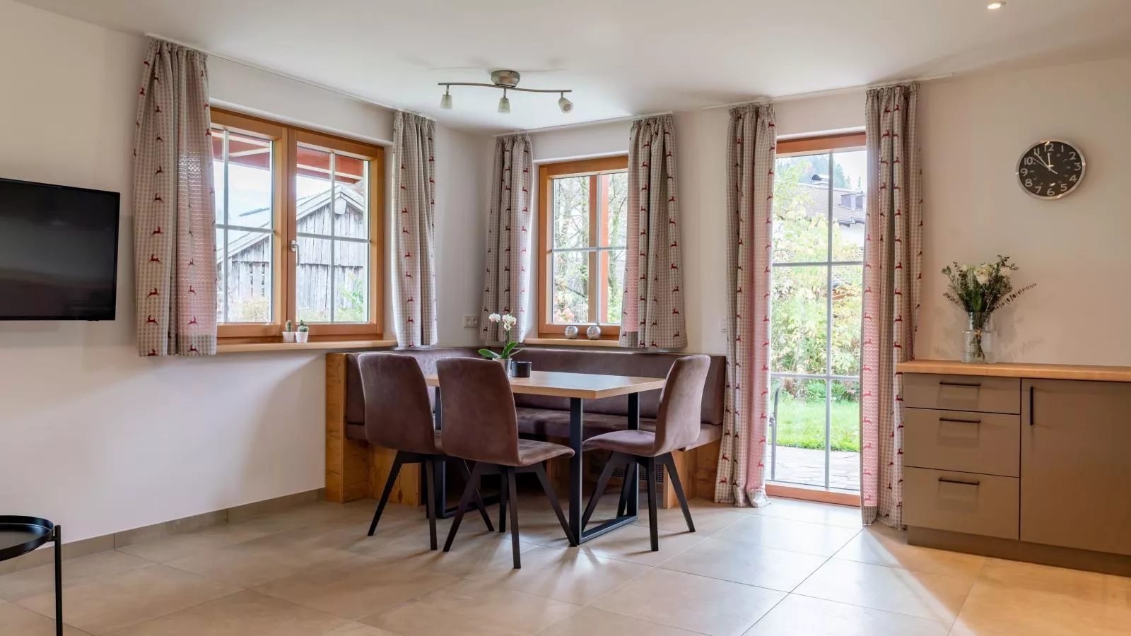 Sion 2-Dining room