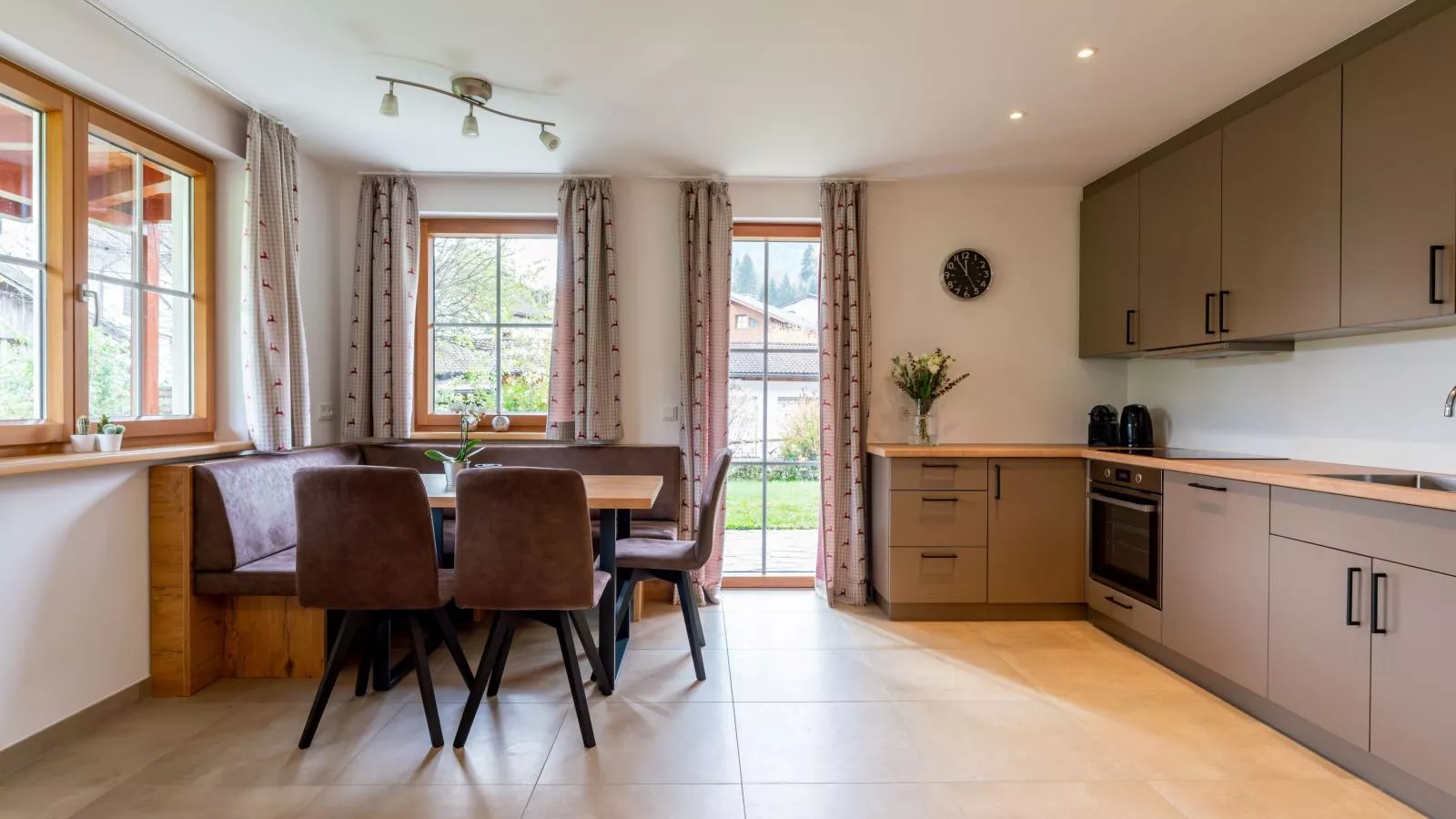 Sion 2-Kitchen