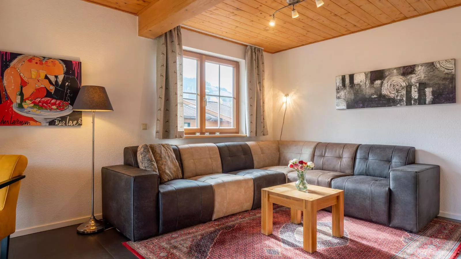 Sion 3-Living room