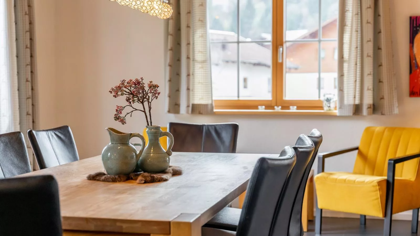 Sion 3-Dining room