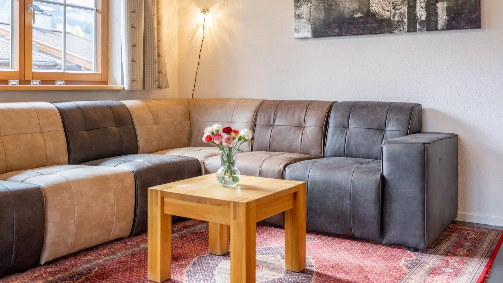 Sion 3-Living room