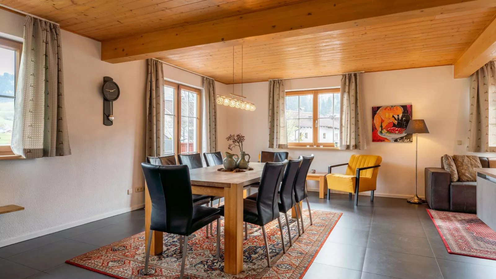 Sion 3-Dining room