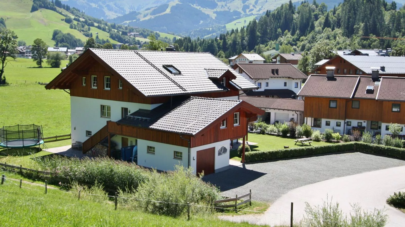 Sion 4-Exterior summer