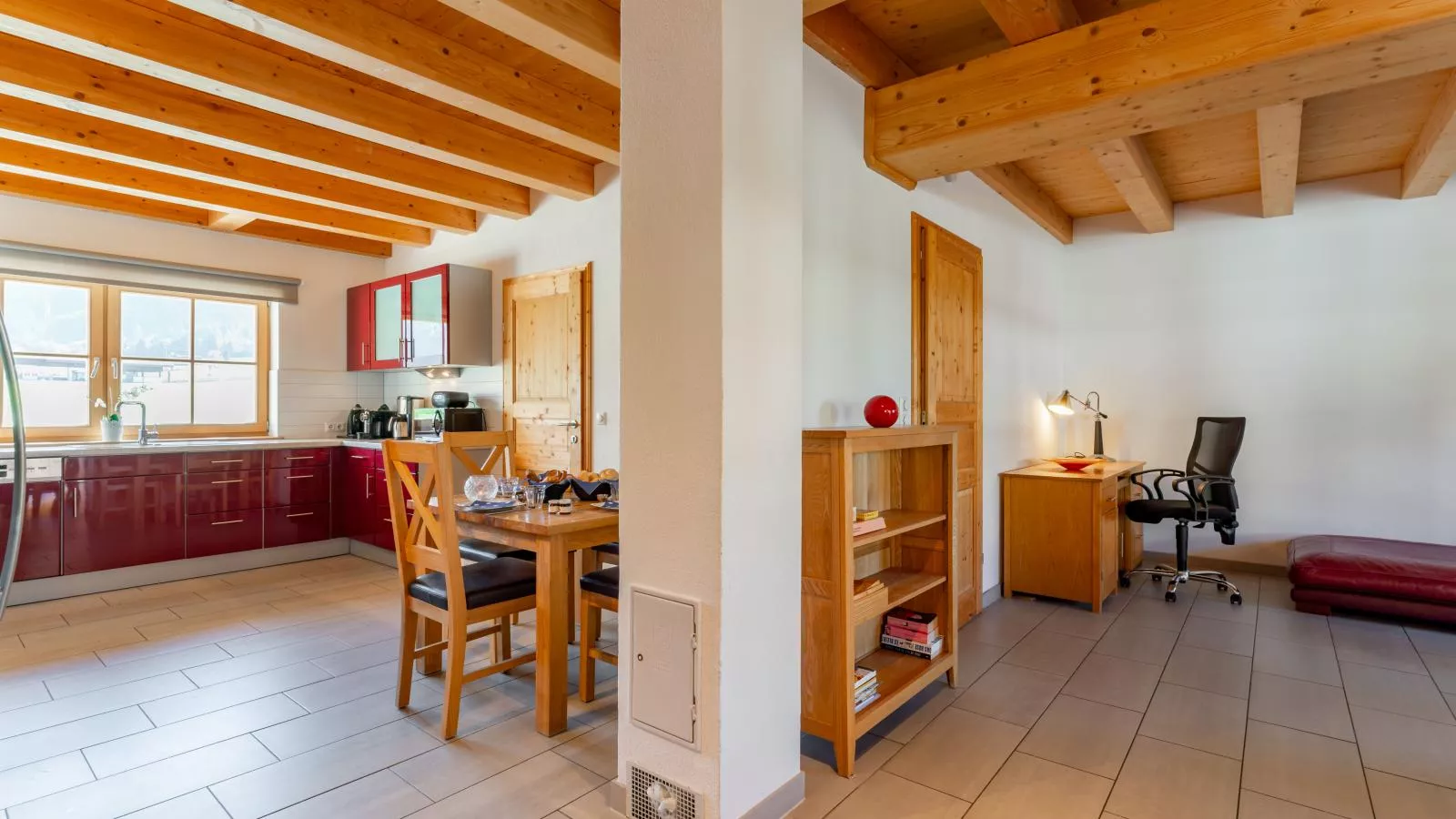 Maxima - Ski in - Ski Out-Kitchen