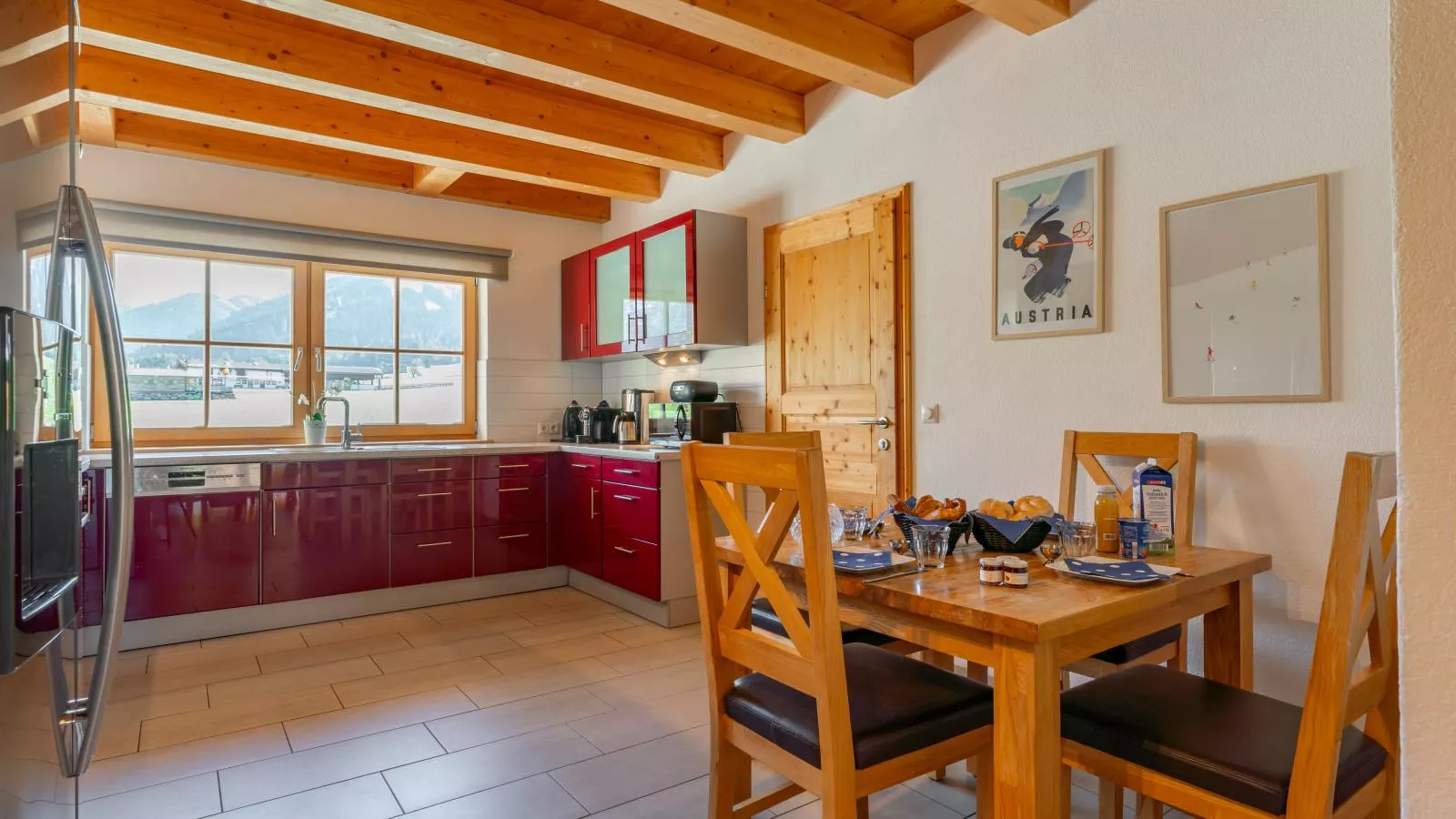 Maxima - Ski in - Ski Out-Kitchen