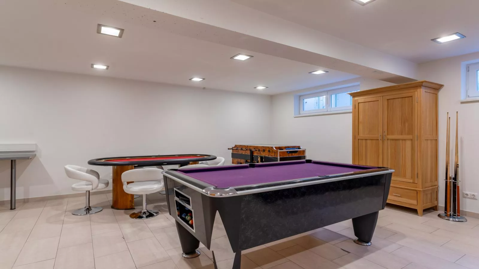 Maxima - Ski in - Ski Out-Recreation room