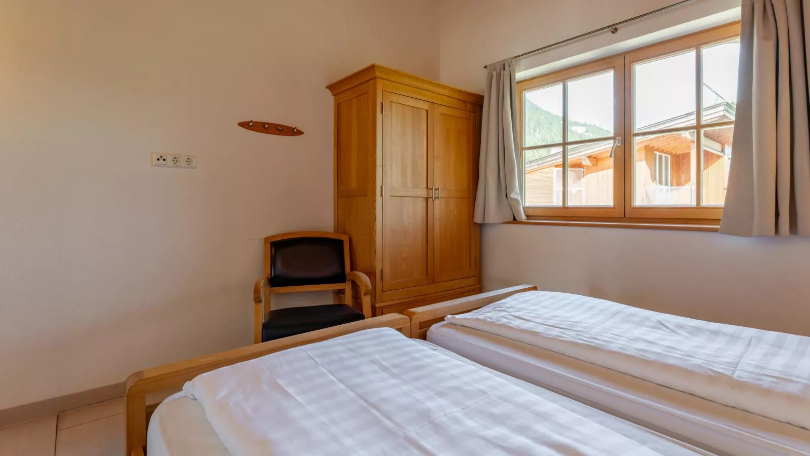 Maxima I - Ski in - Ski Out-Bedroom