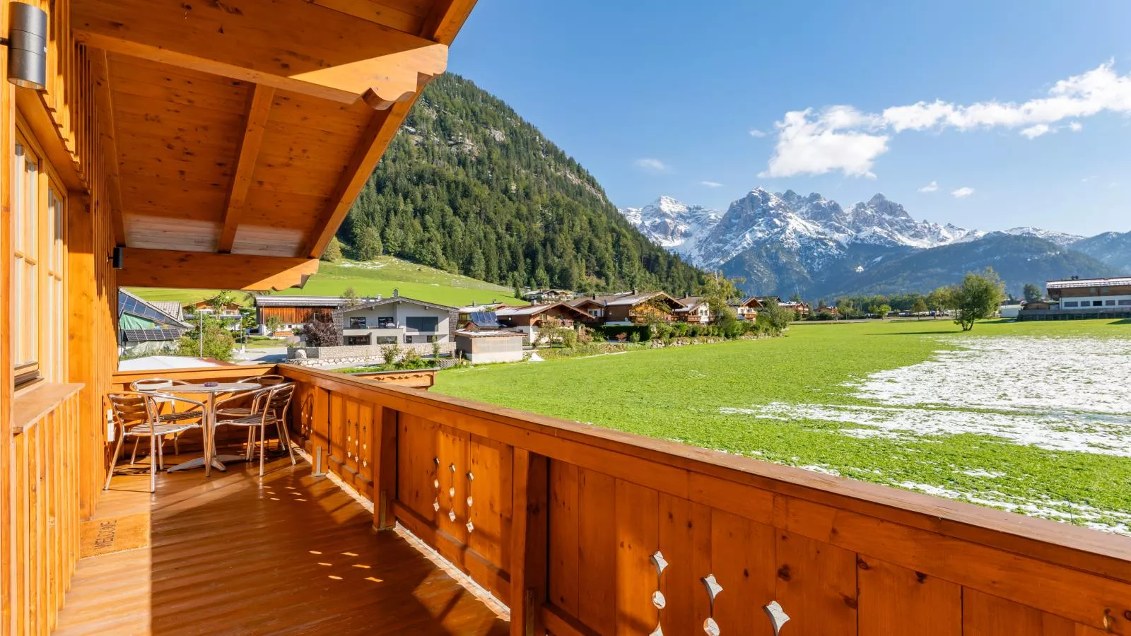 Maxima II - Ski in - Ski Out-Terrace balcony