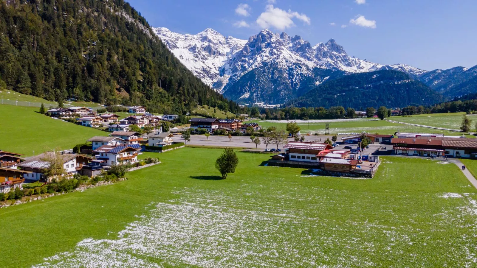 Maxima II - Ski in - Ski Out-Areas summer 1km