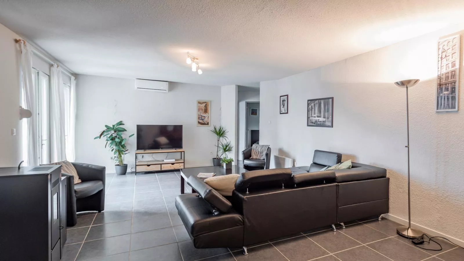 Le Filon dOr-Living room