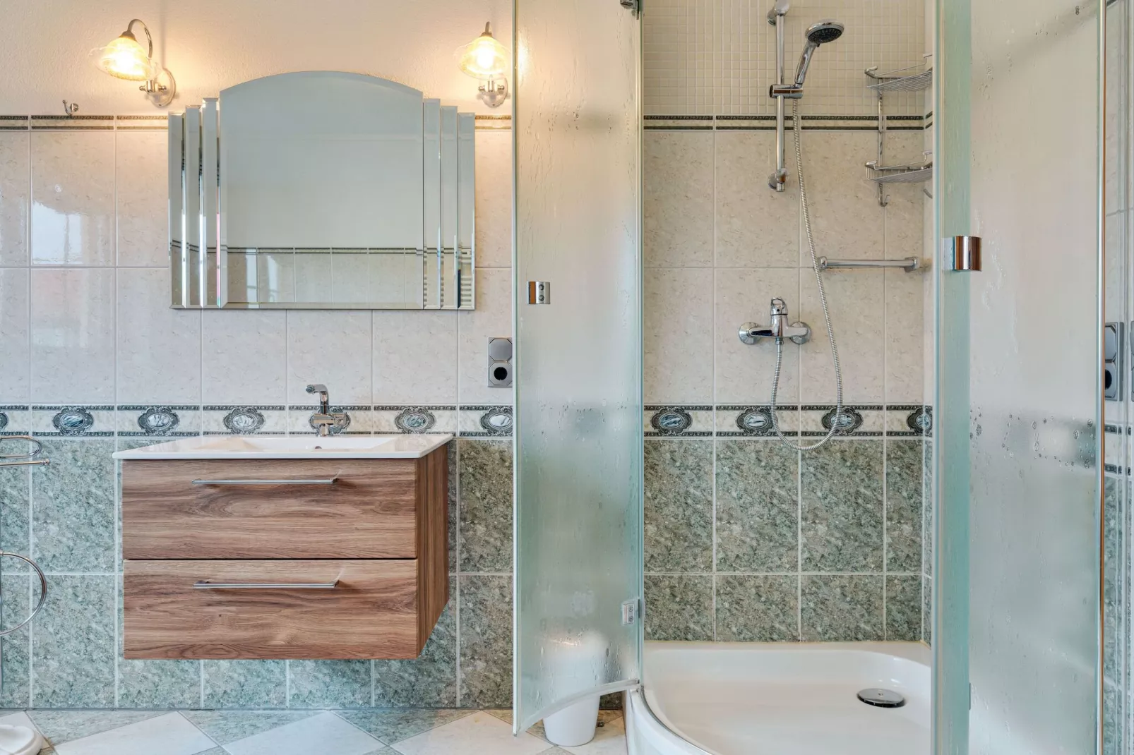 Haus Renate-Bathroom