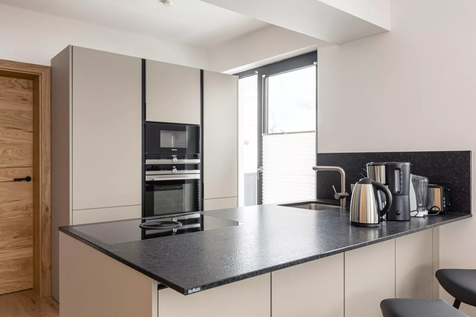 Hideaway Dachstein West 8-Kitchen