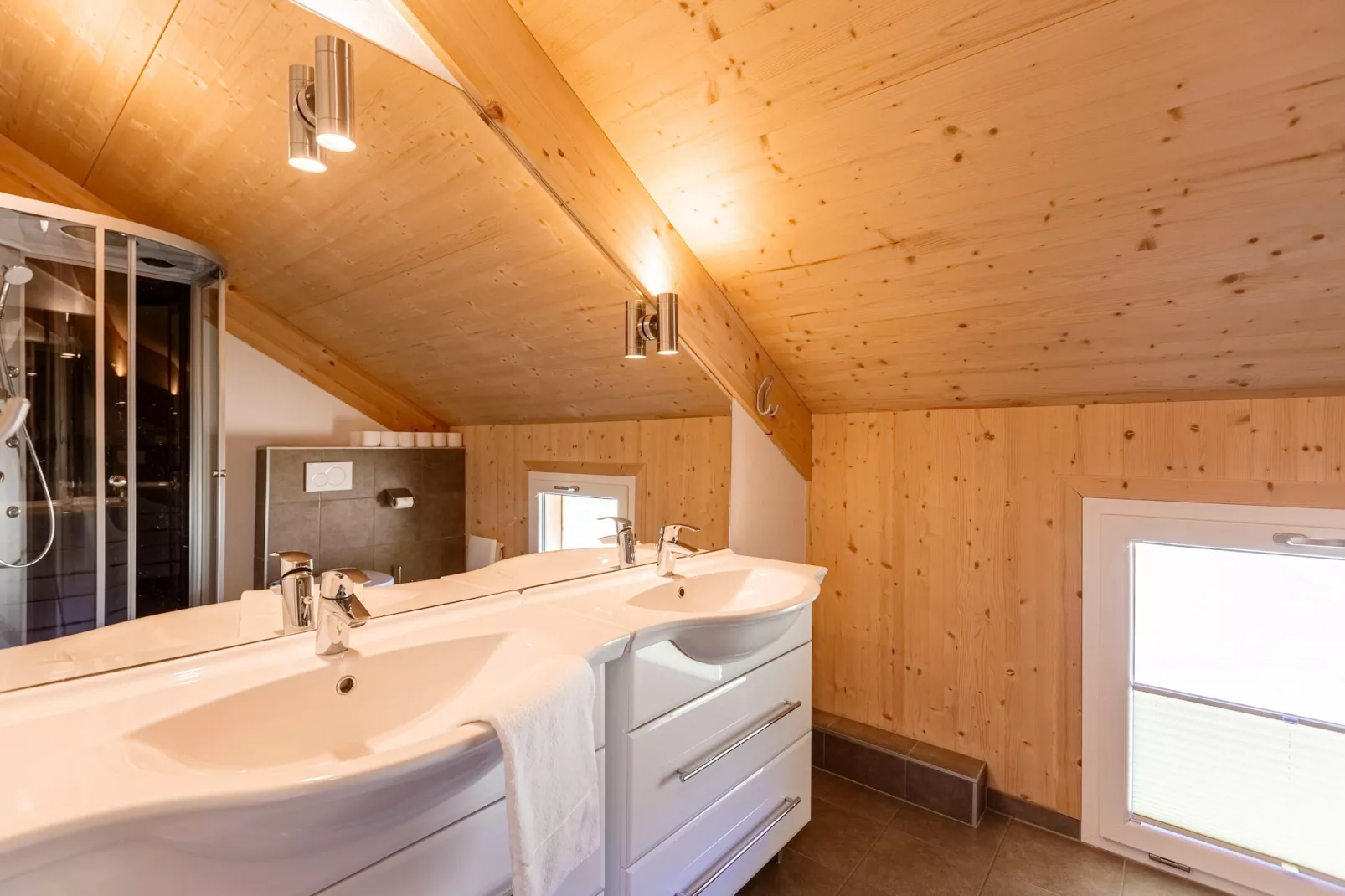 Kreischberg Chalets 31a-Bathroom
