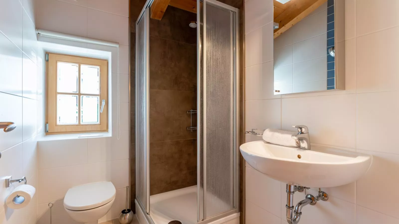 Maxima I - Ski in - Ski Out-Bathroom