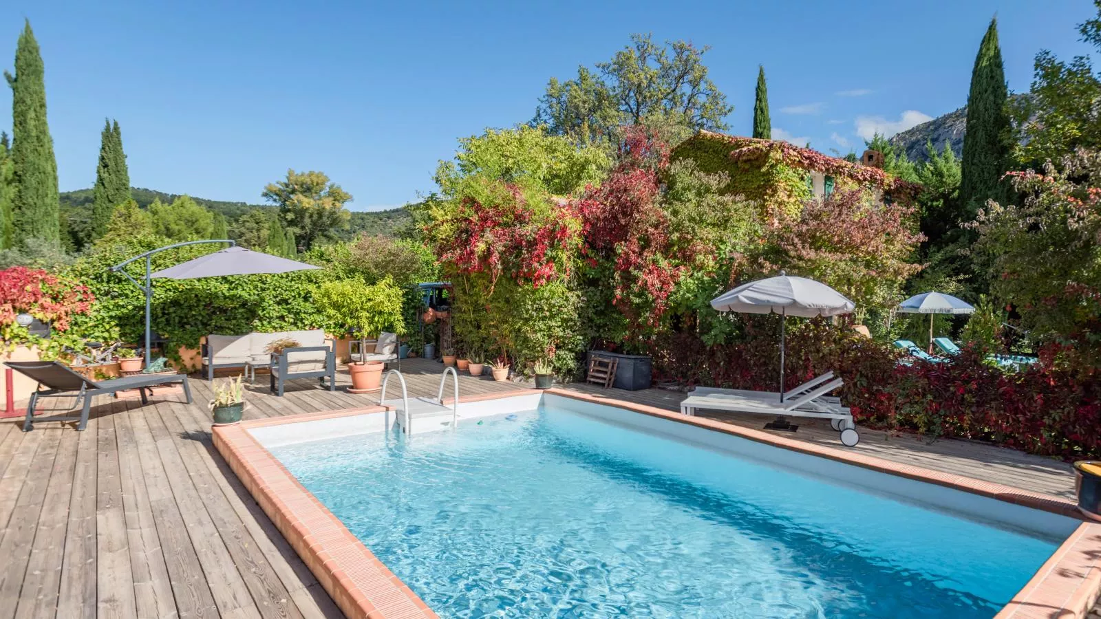 La petite maison de la ferme rose-Piscine