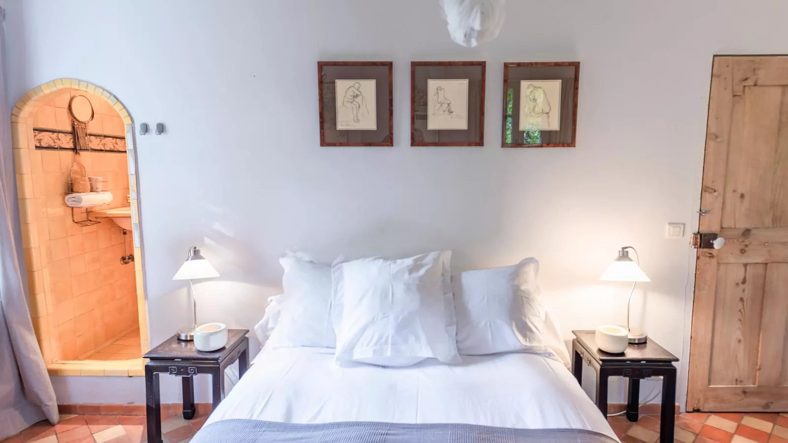 La petite maison de la ferme rose-Chambre
