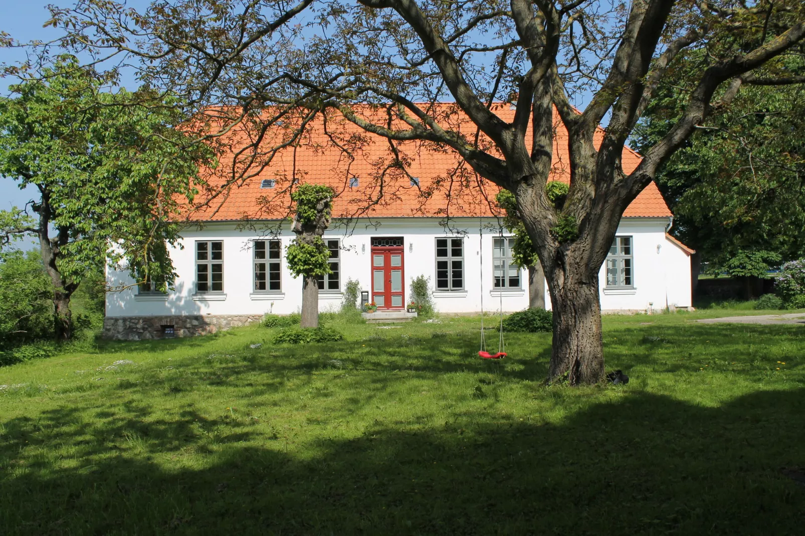 Hagen plus-Exterior summer