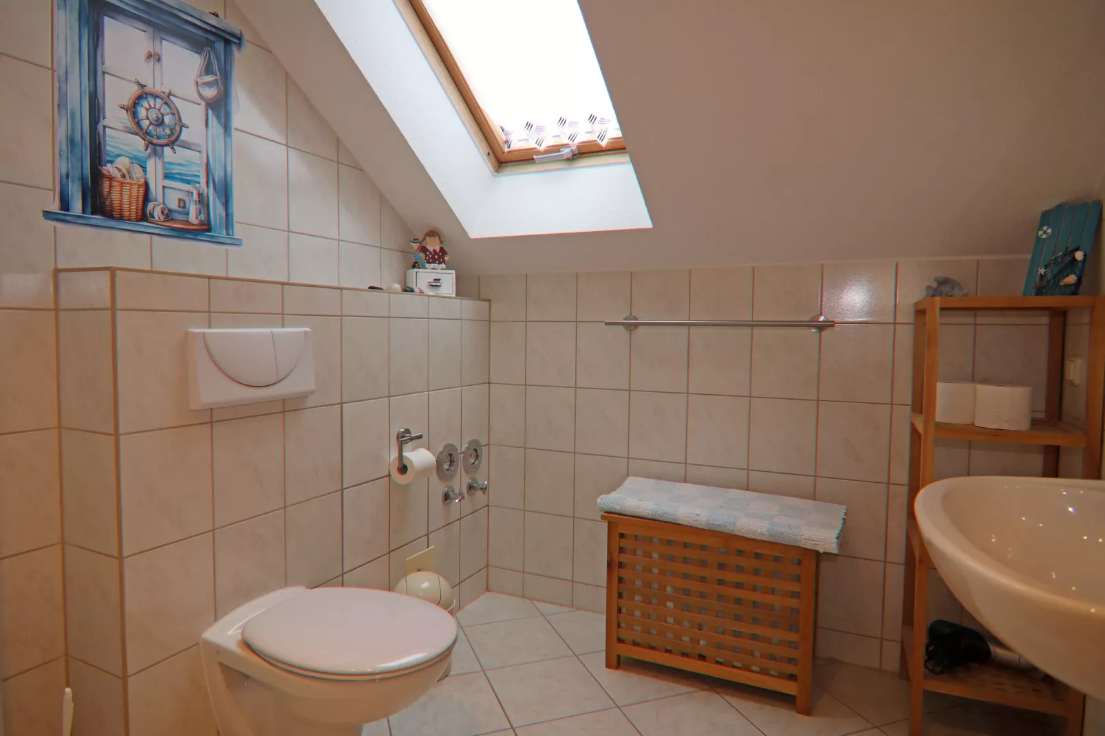 OG Whg 9 rechts-Bathroom
