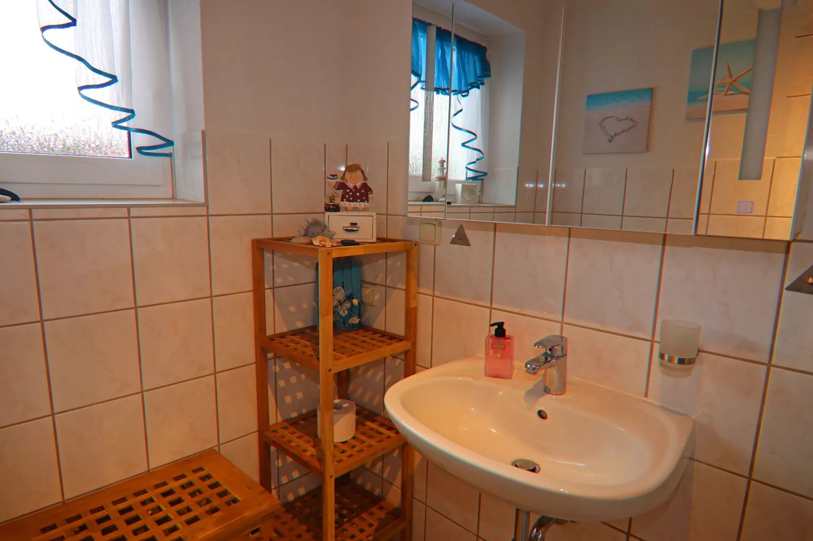 EG Whg 6 rechts-Bathroom
