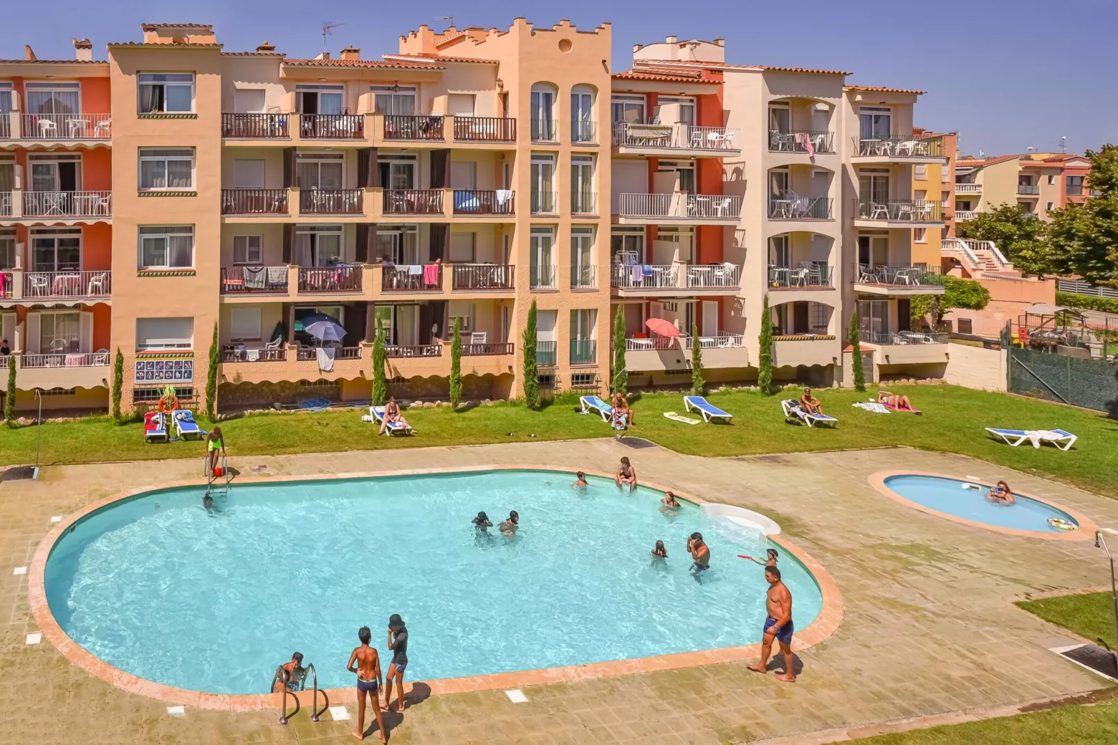 APARTAMENTOS COMTE D'EMPURIES C46-Pool