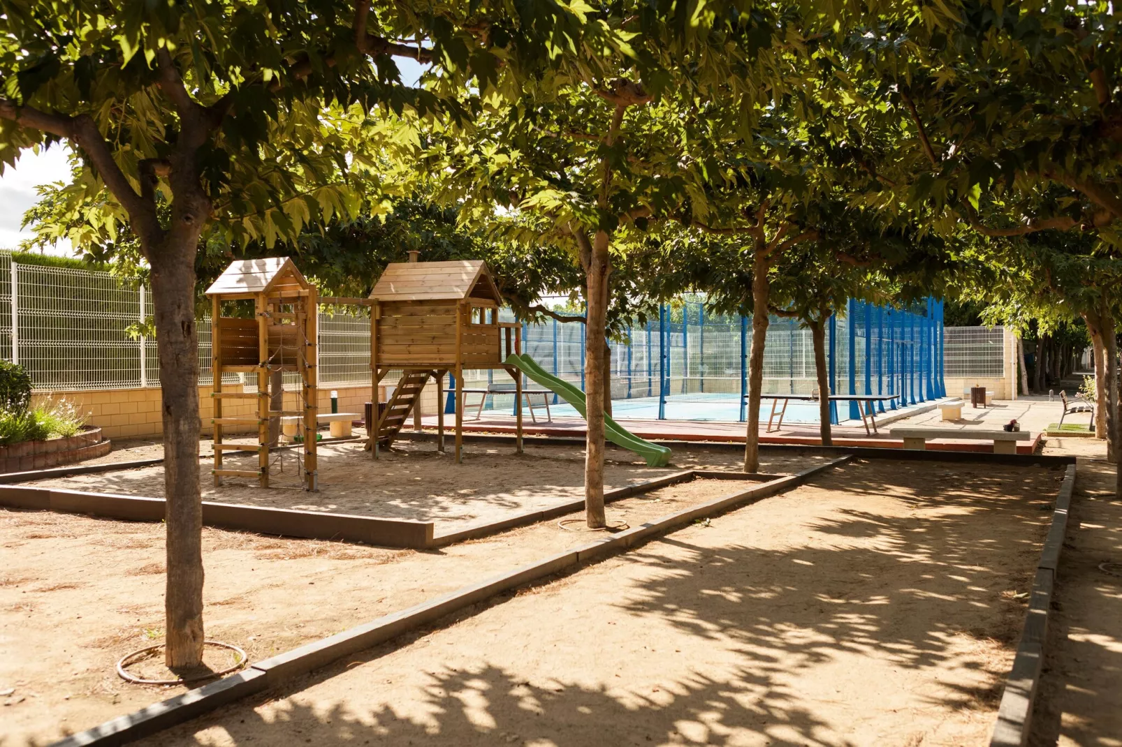 Camping Cambrils Playa 1 BUNGALOW OASIS-Gardens summer