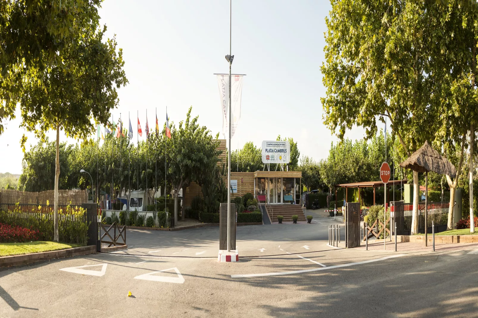 Camping Cambrils Playa 1 BUNGALOW OASIS-Areas summer 1km