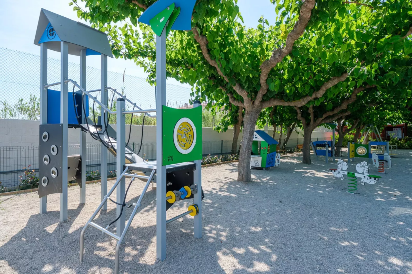 CAMPING ESTIVAL VENDRELL PLATJA TENT GRAND SAFARI GLAMPING-Gardens summer