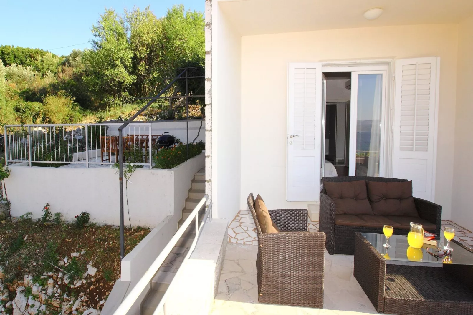 Apartments Dubreta - Two Bedroom Apartment with Balcony-Terrace balcony