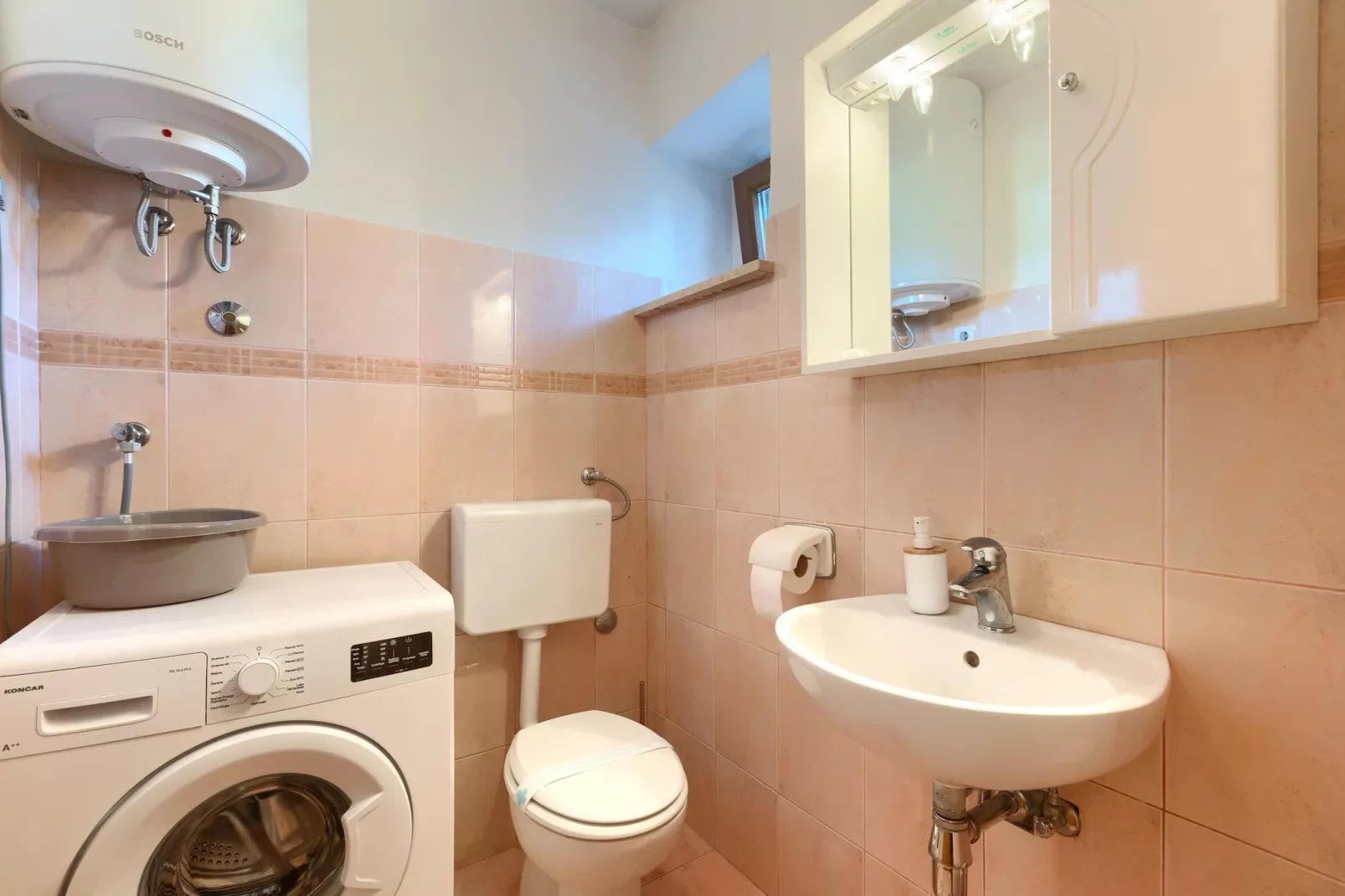 Villa Viola-Bathroom