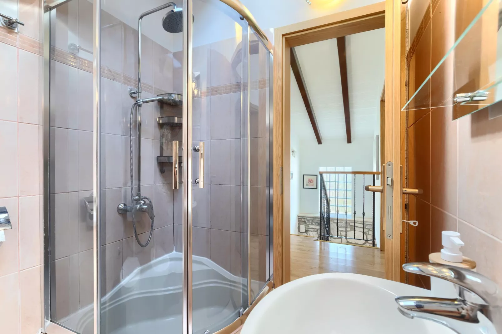 Villa Viola-Bathroom