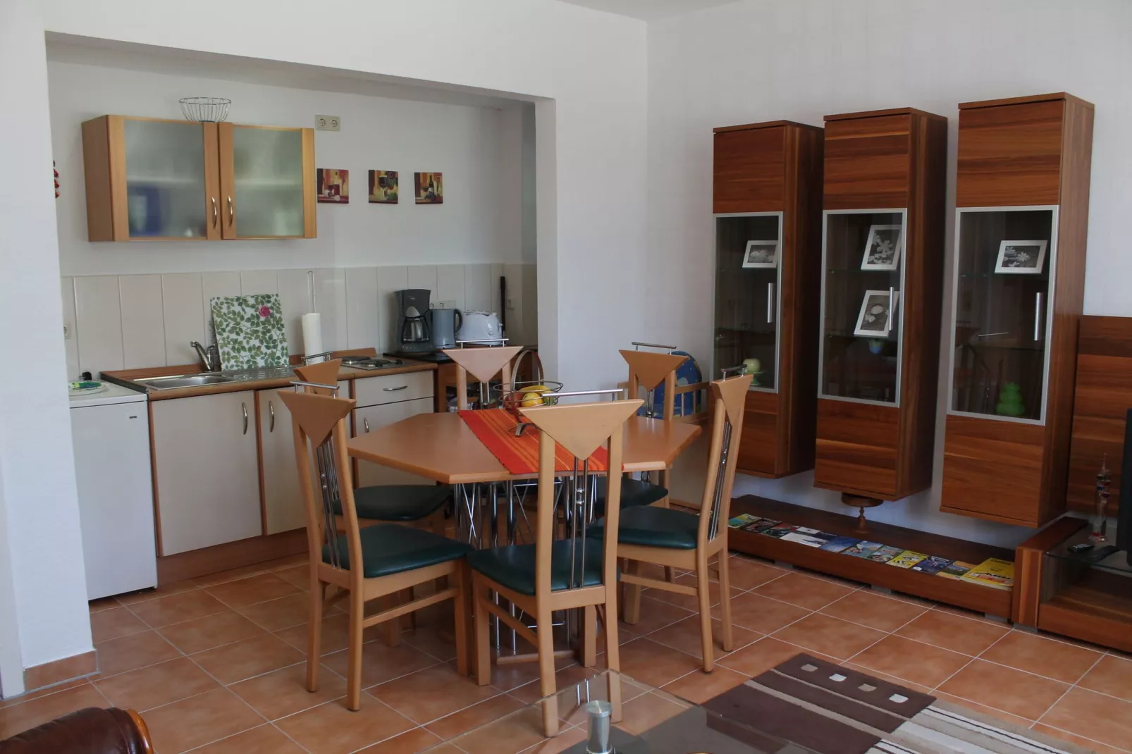 Ferienwohnung mit großem Garten-Dining room