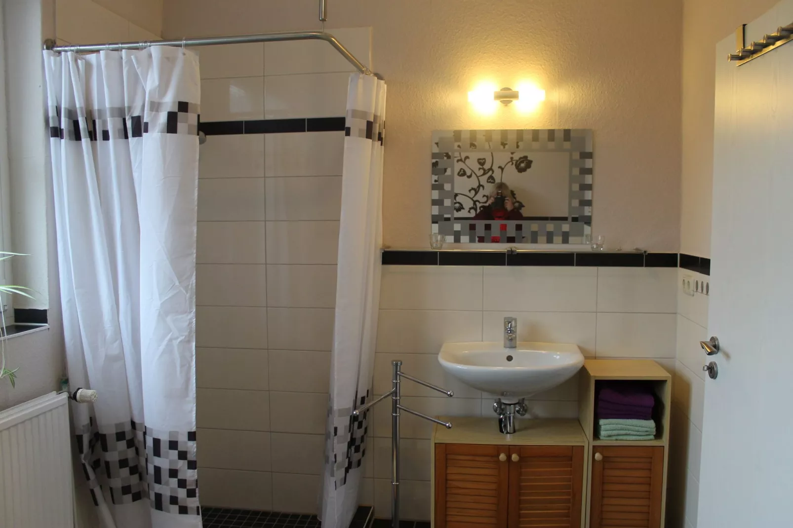 Ferienwohnung mit großem Garten-Bathroom