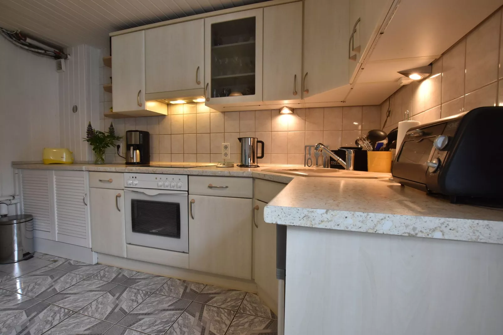 Ferienwohnung Am Radweg Salzhaffregion-Kitchen