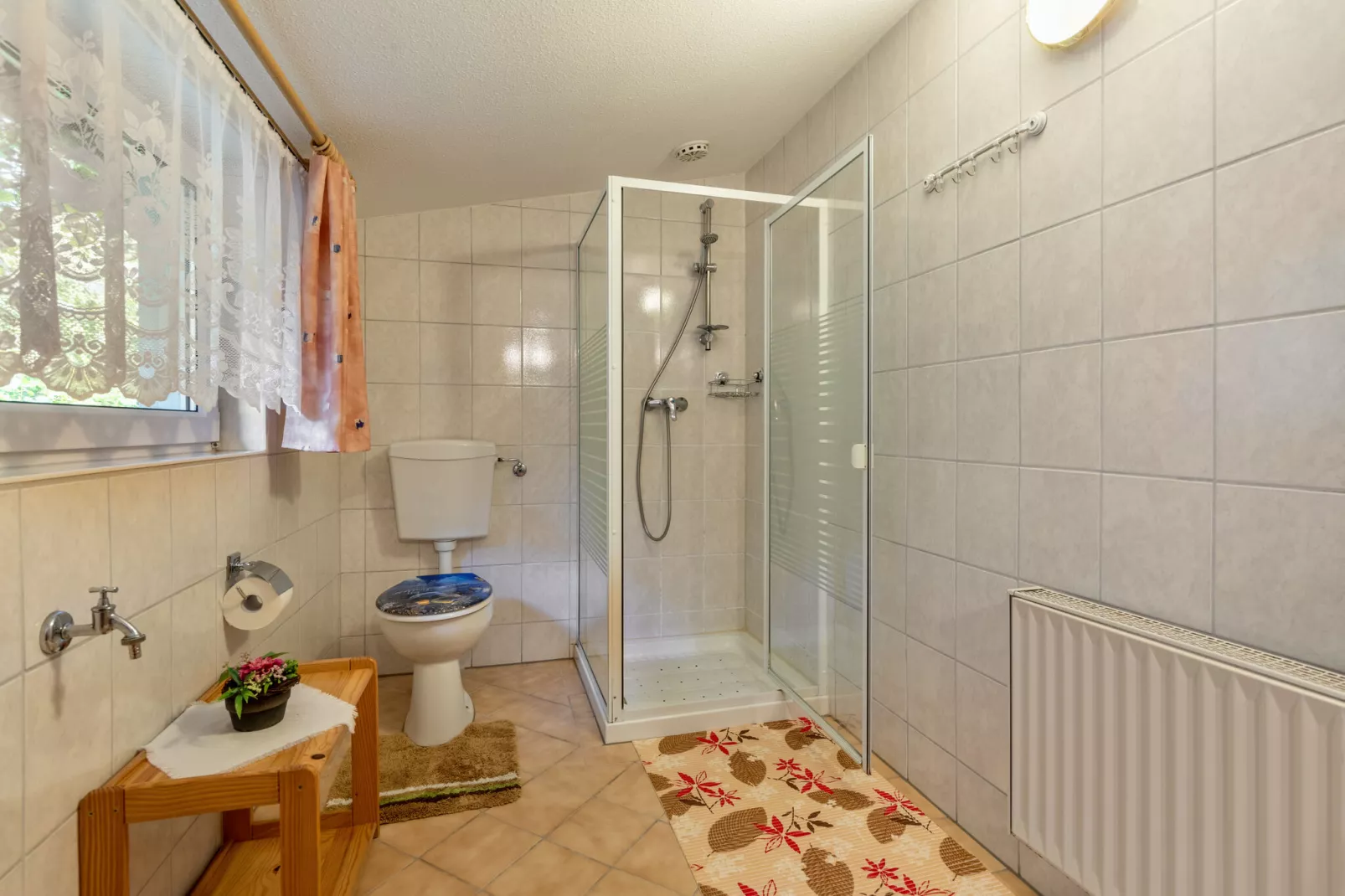 Auf dem Kleinbauernhof-Bathroom