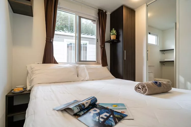 Jesolo Mare Family Village Lido di Jesolo - Lodge Comfort Dog 4 plus 1 pax-Schlafzimmer