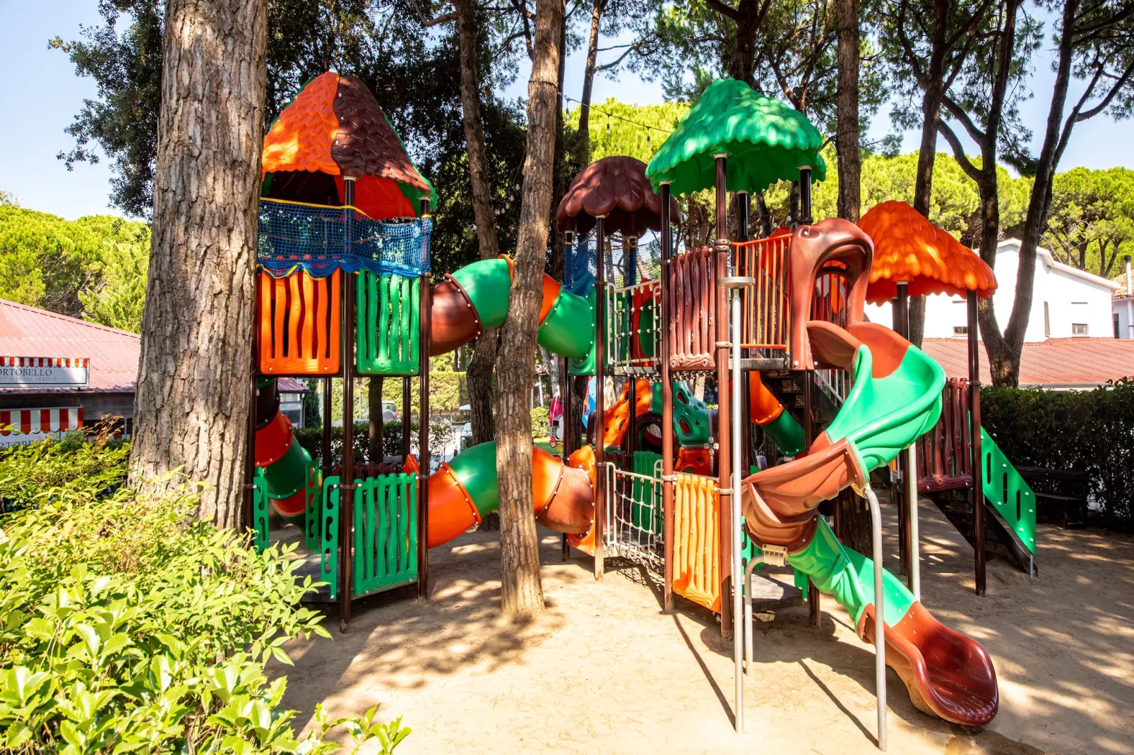 Jesolo Mare Family Village Lido di Jesolo - Lodge Elite Dog 4 plus 2 pax-Parkeinrichtungen