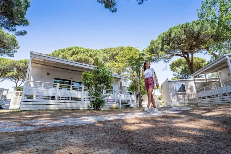 Marina Family Village Punta Marina Terme Ravenna - Lodge Comfort Dog-Jardin d'été