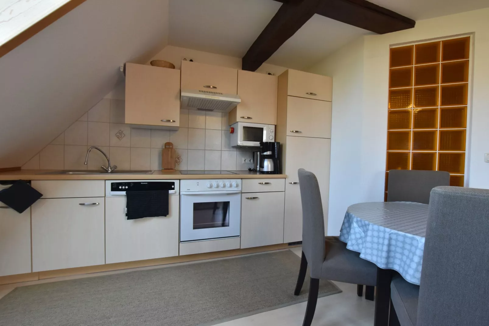 Ferienwohnung Möwe - viele Kinder-Extras strandnaher Urlaub Ostseebad Rerik-Kitchen