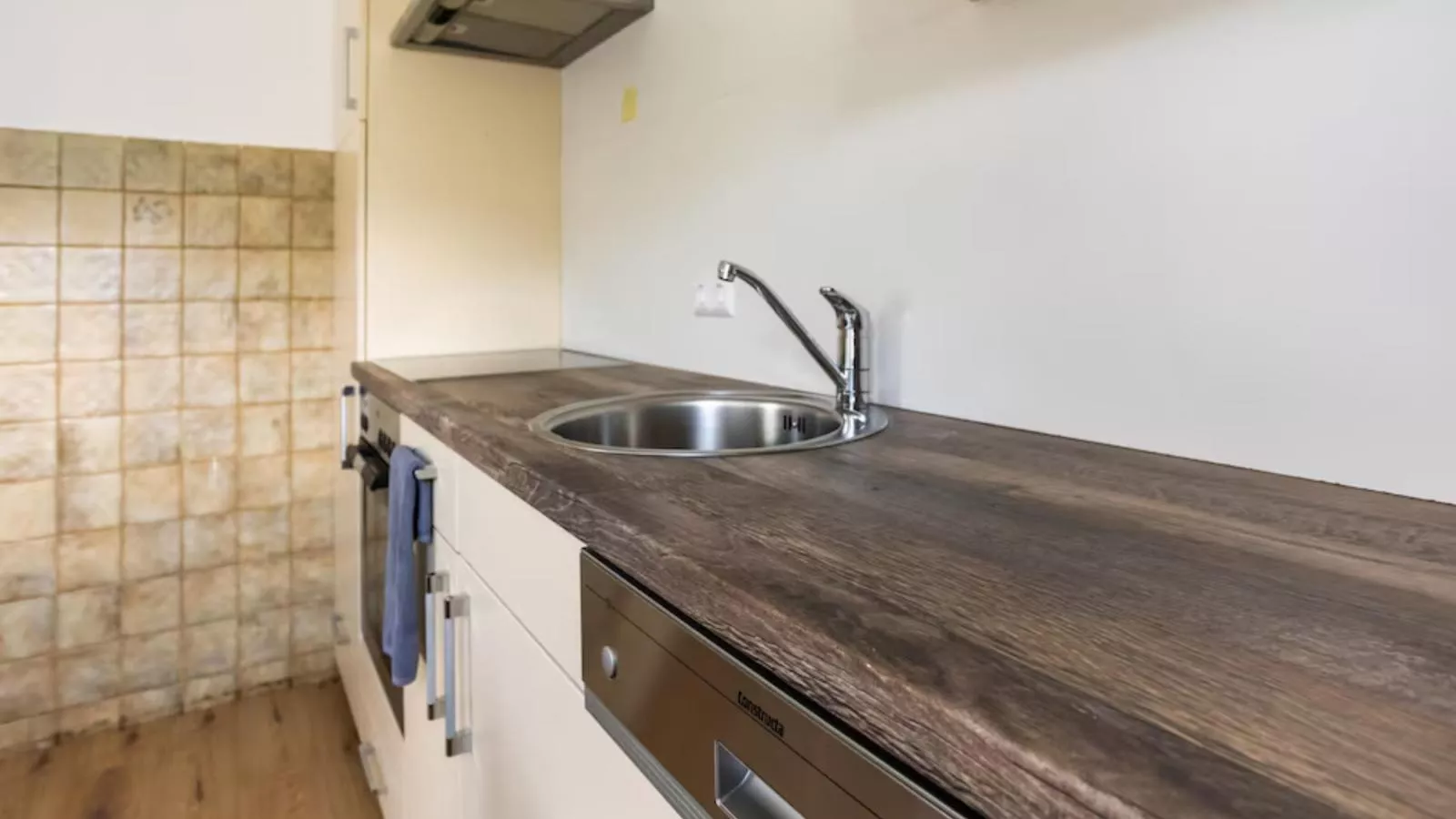 Jukbichl 1-Kitchen