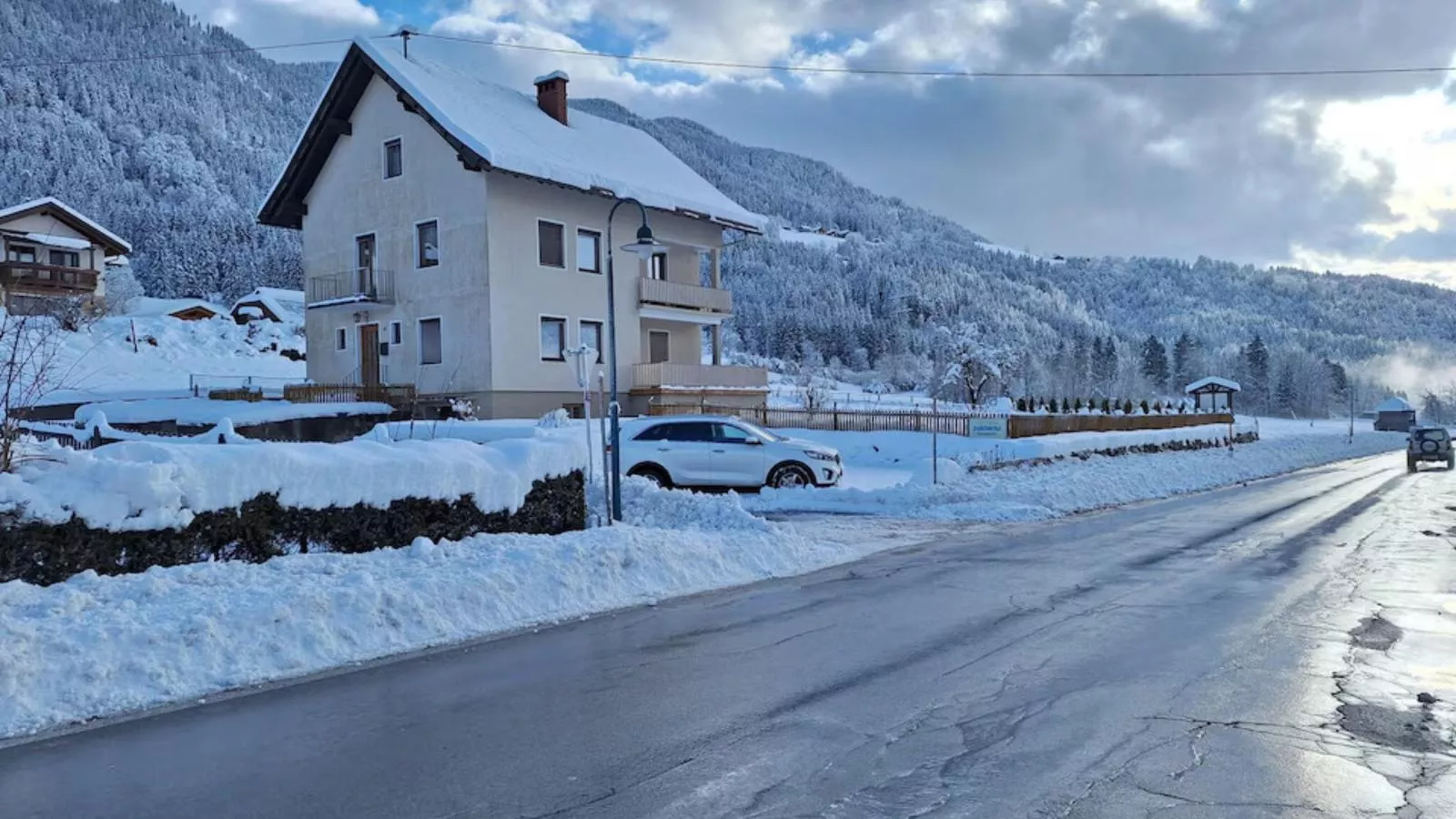 Jukbichl 2-Exterior winter