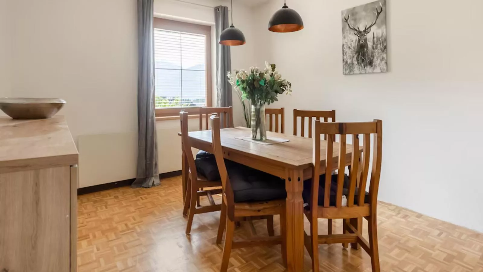 Jukbichl 2-Dining room
